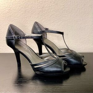 Bandolino Black T-Strap, Peep-Toe Dress Heels, Size 6